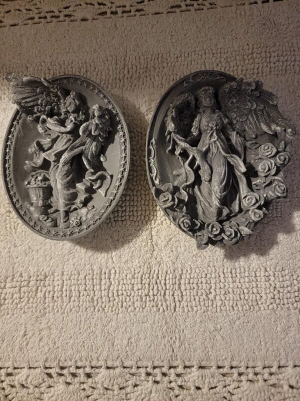 PLASTER OF PARIS WALL PLAQUES