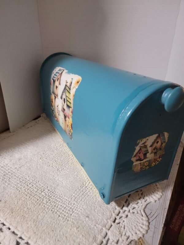 MAILBOX BREADBOX