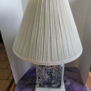 LARGE LAMP 3 WAY BULB / WOOD BASE