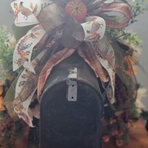 FALL MAILBOX SWAG