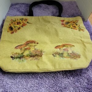 ZIPPERED TOTE BAG