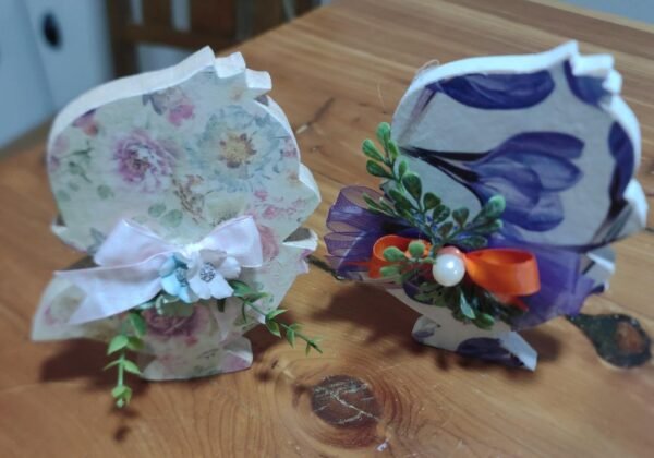 SPRING SHELF SITTERS - Image 2
