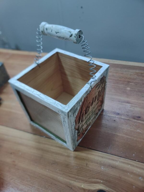 WOOD BOX
